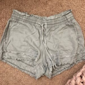 CLOTH & STONE grey fringe chambray shorts
